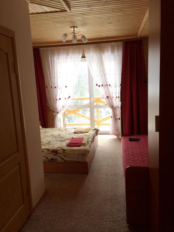 Dream House Hotel Yablunytsya Ngoại thất bức ảnh