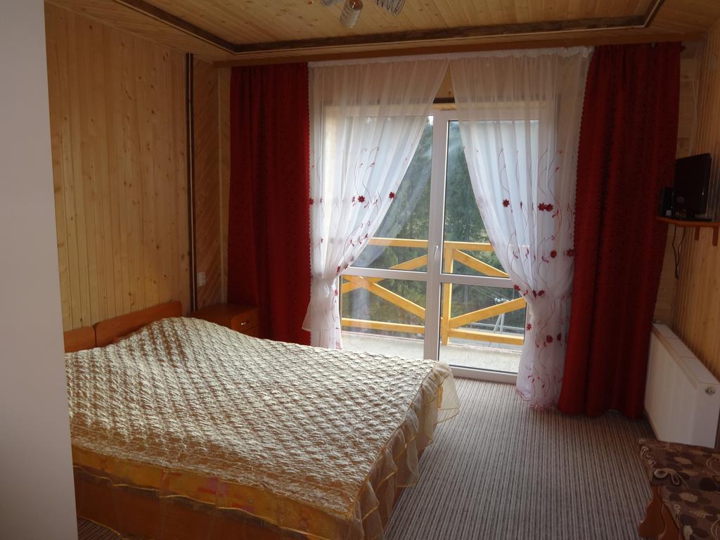 Dream House Hotel Yablunytsya Ngoại thất bức ảnh